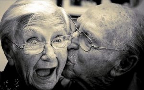 Starość z uśmiechem - 5 cennych wskazówek