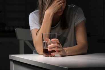Alkoreksja: zastępowanie jedzenia alkoholem