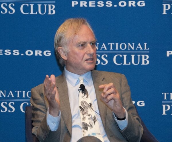 Richard Dawkins: religia to miraż urojeniowy